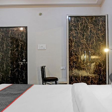 Kakarmatha Townhouse Navneeta Grand酒店 外观 照片