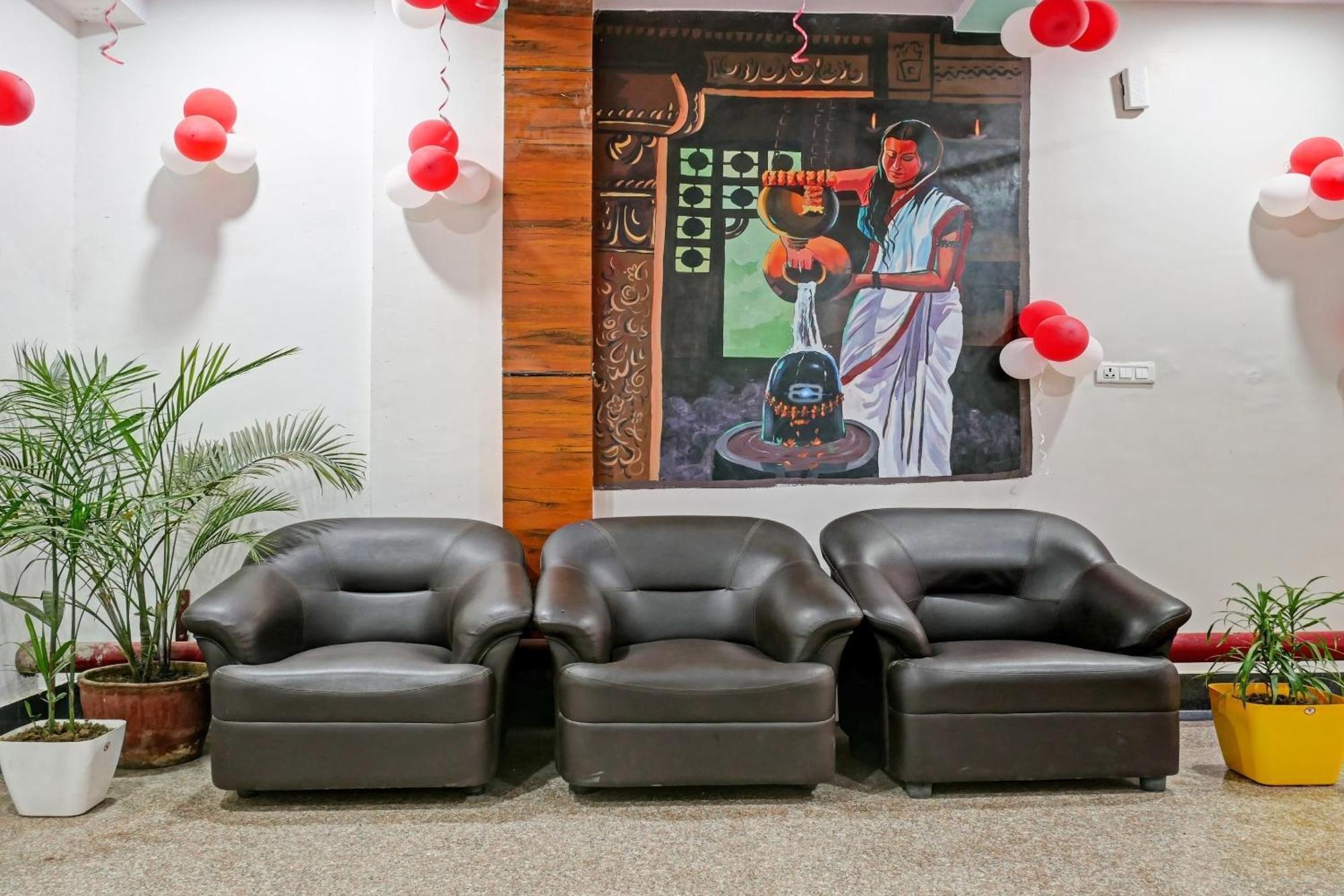 Kakarmatha Townhouse Navneeta Grand酒店 外观 照片