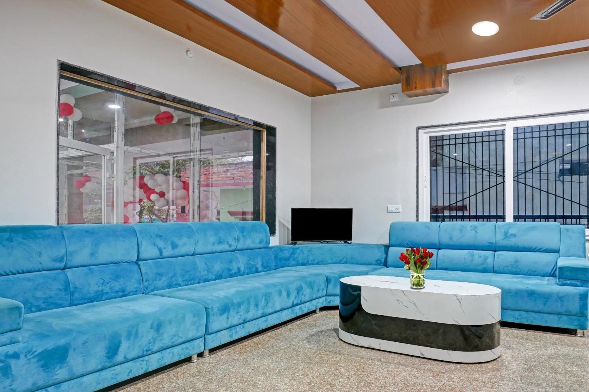 Kakarmatha Townhouse Navneeta Grand酒店 外观 照片
